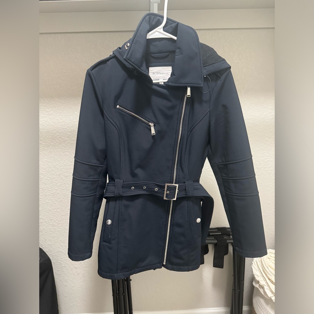 BCBG city rain jacket with lite fleece lining